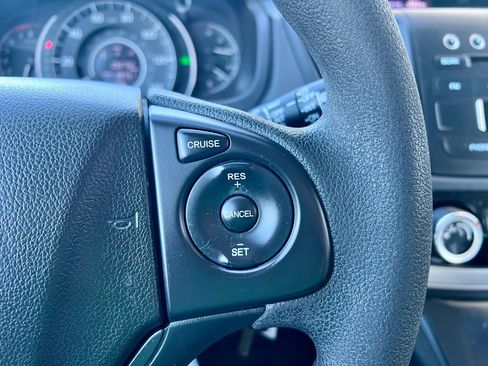 Used 2016 Honda CR-V LX image 19