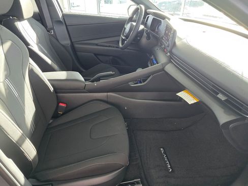 New 2026 Hyundai Elantra Sport image 32
