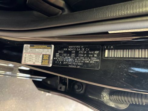 Certified 2022 Kia Forte LXS FWD image 31