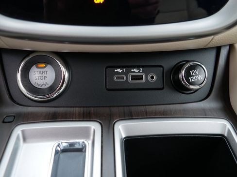 Certified 2024 Nissan Murano Platinum w/ Cargo Package image 32