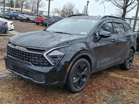 Certified 2025 Kia Sportage X-Line image 3