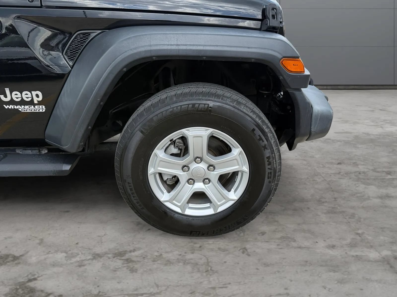 Used 2019 Jeep Wrangler Sport AWD/4WD image 43