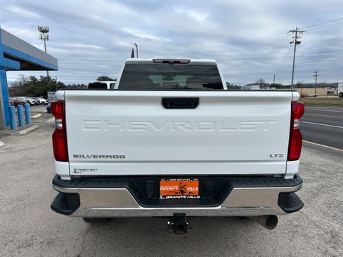Used 2020 Chevrolet Silverado 2500 LTZ image 12
