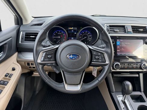 Used 2019 Subaru Outback 2.5i Premium w/ Popular Package #2 AWD/4WD image 13