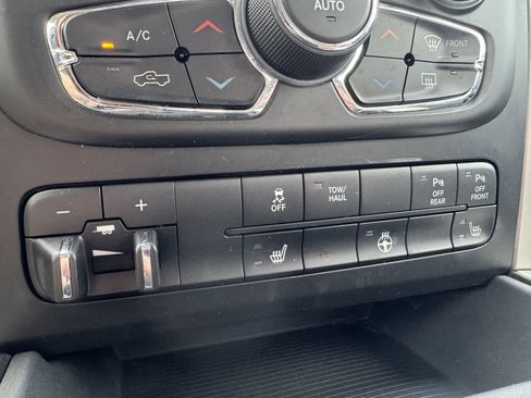 Used 2016 RAM 1500 Big Horn image 27