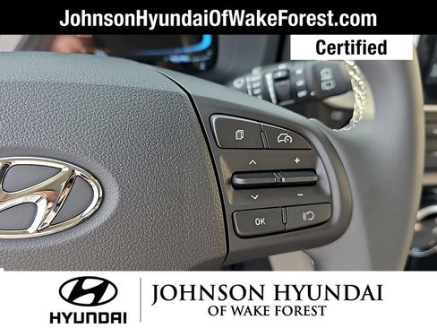 Certified 2026 Hyundai Venue SEL FWD image 25