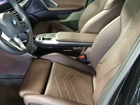 Used 2025 BMW X1 xDrive28i w/ Premium Package AWD/4WD image 9