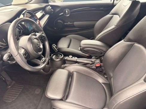 Certified 2022 MINI Cooper S image 5