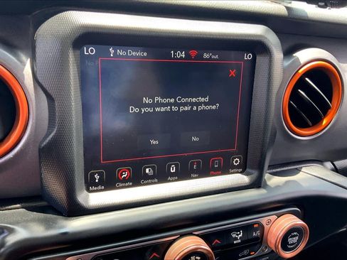 Used 2021 Jeep Gladiator Mojave AWD/4WD image 32