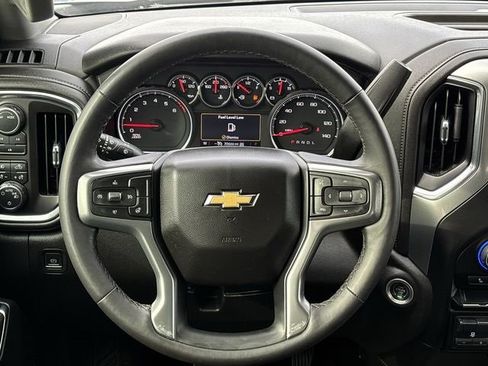 Used 2022 Chevrolet Silverado 2500 LT w/ Convenience Package image 11