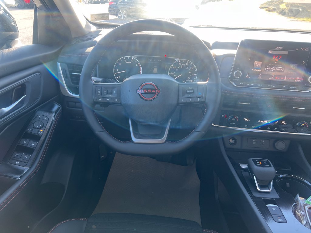 Certified 2026 Nissan Rogue SV AWD/4WD image 15