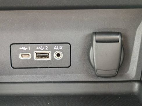 Used 2024 Nissan Sentra SV FWD image 21