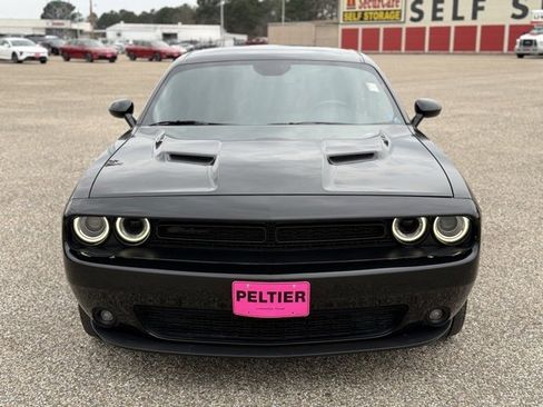 Used 2020 Dodge Challenger SXT w/ Blacktop Package image 2