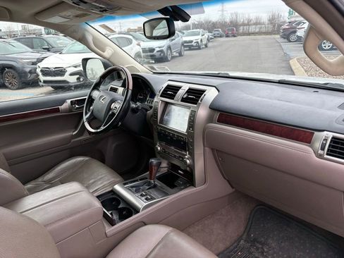 Used 2015 Lexus GX 460 w/ Premium Package image 8