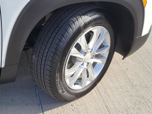 Used 2023 Chevrolet TrailBlazer LS FWD image 5