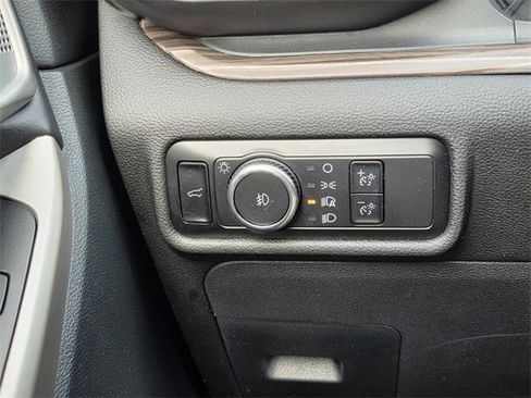 Used 2023 Ford Explorer Limited image 36