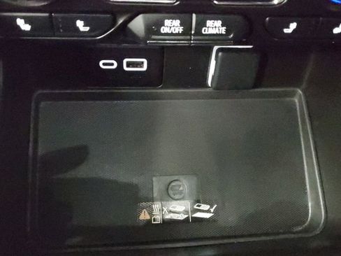 Used 2024 Chevrolet Tahoe LT image 29