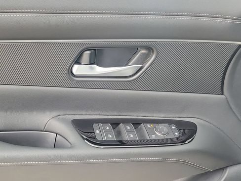 Certified 2025 Nissan Murano SV AWD/4WD image 29