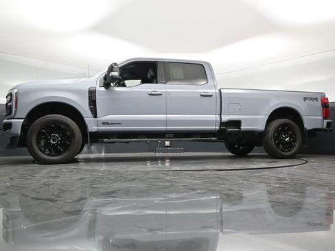 Certified 2025 Ford F250 Lariat w/ Lariat Ultimate Package AWD/4WD image 61