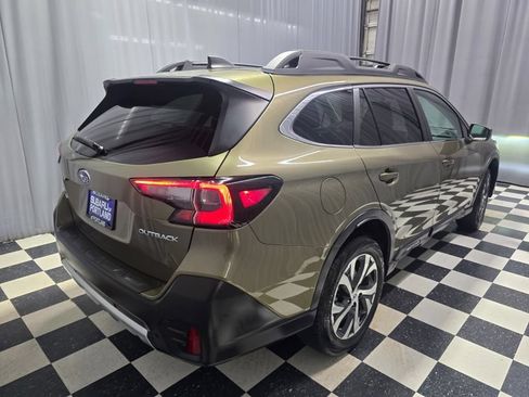 Certified 2022 Subaru Outback Limited AWD/4WD image 4
