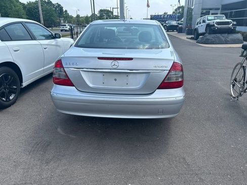 Used 2007 Mercedes-Benz E 350 4MATIC Sedan image 6