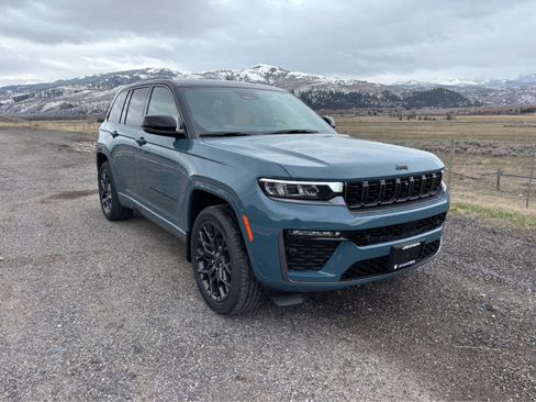 New 2026 Jeep Grand Cherokee Summit w/ Obsidian Package image 11