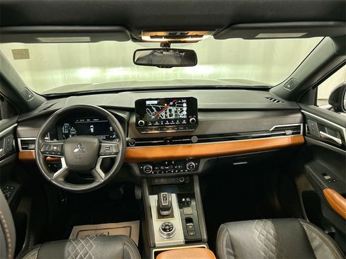 Used 2023 Mitsubishi Outlander SEL 40th Anniversary image 19