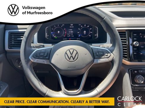 Certified 2022 Volkswagen Atlas Cross Sport SE FWD image 17