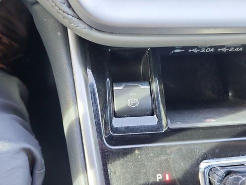 Used 2024 Subaru Outback Premium image 26