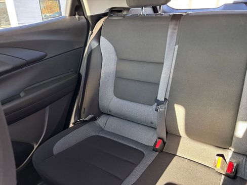 Used 2025 Chevrolet TrailBlazer LT image 37