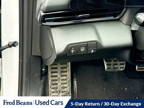 Used 2025 Hyundai Elantra SEL FWD image 11