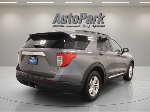 Used 2023 Ford Explorer XLT w/ Class IV Trailer Tow Package AWD/4WD image 9