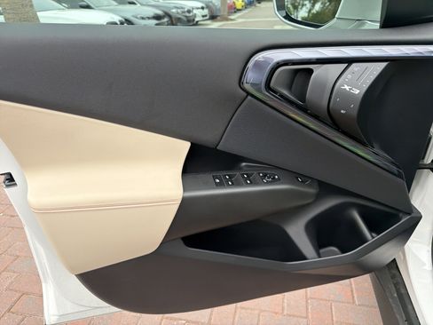 Used 2025 BMW X3 xDrive30i w/ Premium Package AWD/4WD image 14