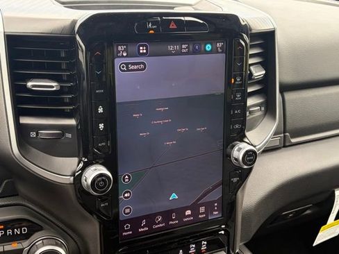 New 2026 RAM 1500 4x4 Crew Cab image 3