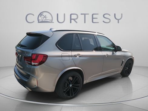 Used 2018 BMW X5 M AWD/4WD image 7