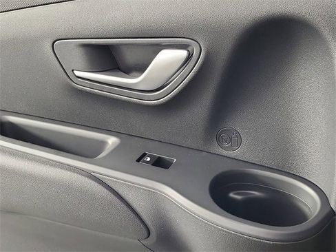 Certified 2025 Hyundai Santa Cruz SEL image 19