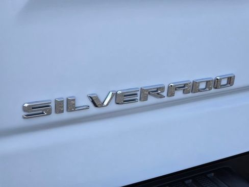 Used 2021 Chevrolet Silverado 1500 RST w/ Convenience Package II AWD/4WD image 17