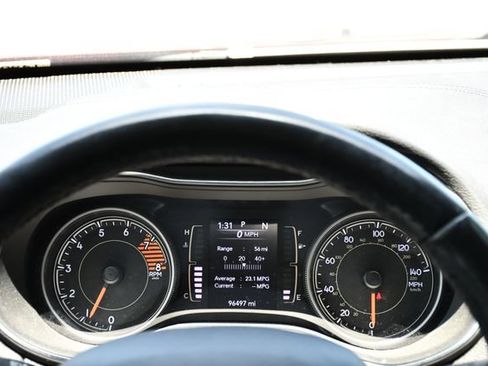Used 2019 Jeep Cherokee Latitude w/ Cold Weather Group AWD/4WD image 22