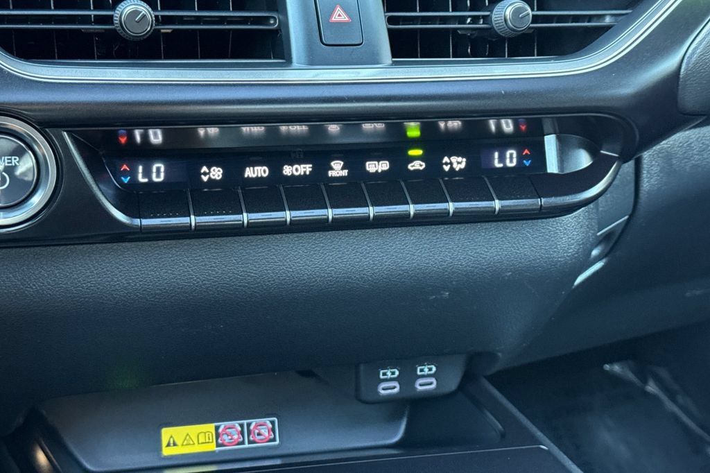 Used 2024 Lexus UX 250h FWD image 23
