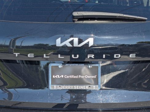 Certified 2024 Kia Telluride S w/ S Sunroof Package AWD/4WD image 13