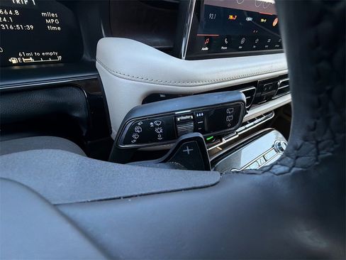 Used 2021 Lincoln Nautilus Reserve w/ Equipment Group 201A image 44