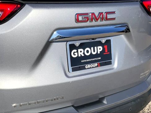 Certified 2023 GMC Terrain SLE image 9