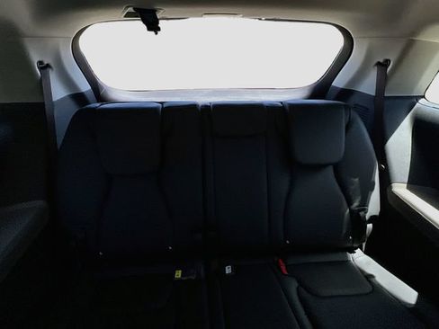New 2026 Kia Carnival EX FWD image 28