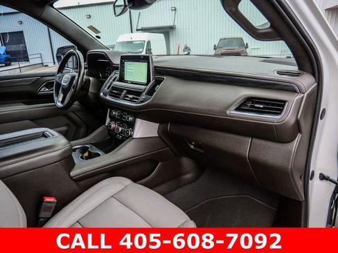Used 2023 GMC Yukon SLT AWD/4WD image 15