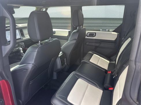 New 2026 Ford Bronco Outer Banks w/ Sasquatch Package AWD/4WD image 16