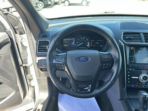 Used 2018 Ford Explorer Sport w/ Equipment Group 401A AWD/4WD image 13