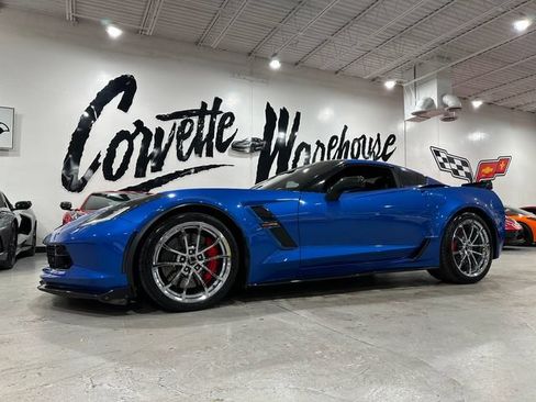 Used 2019 Chevrolet Corvette Grand Sport RWD image 2