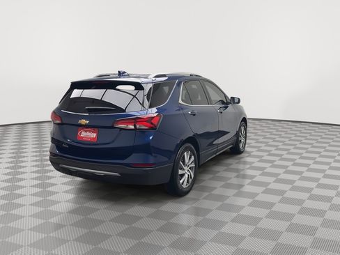 Used 2022 Chevrolet Equinox Premier AWD/4WD image 38