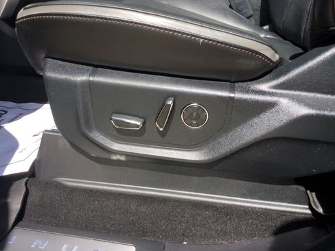 Used 2019 Ford F150 Platinum w/ Technology Package AWD/4WD image 13