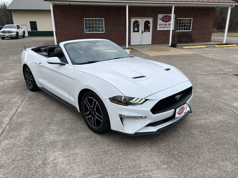 Used 2020 Ford Mustang Premium image 17